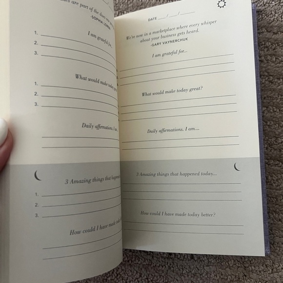 Lavender Gratitude Journal - brand new - Picture 3 of 7
